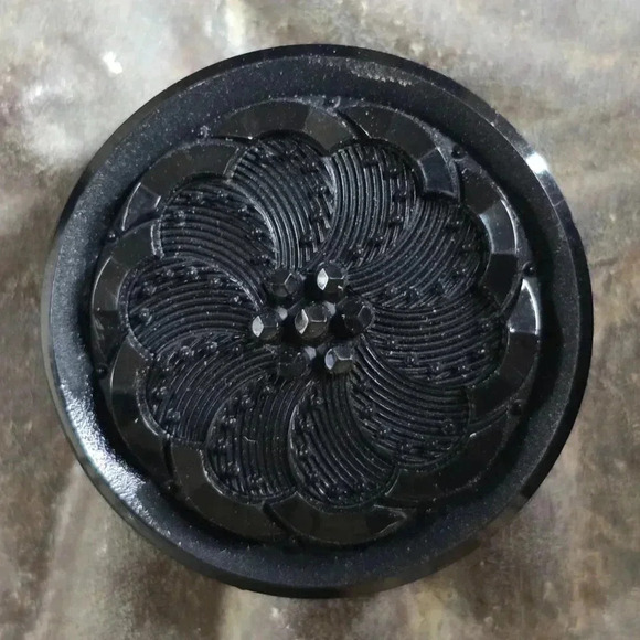 Set of 3 Vintage Inspired Black Button Magnets (Set 1) - Picture 2 of 4